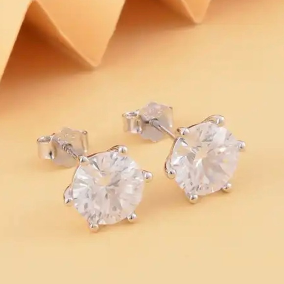 Lustro Stella Concave Cut Finest CZ Solitaire Stud Earrings.  NWT - Picture 1 of 6